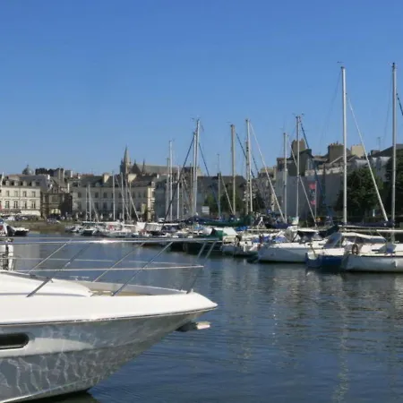 Apartment L'amiraute By Interhome Vannes